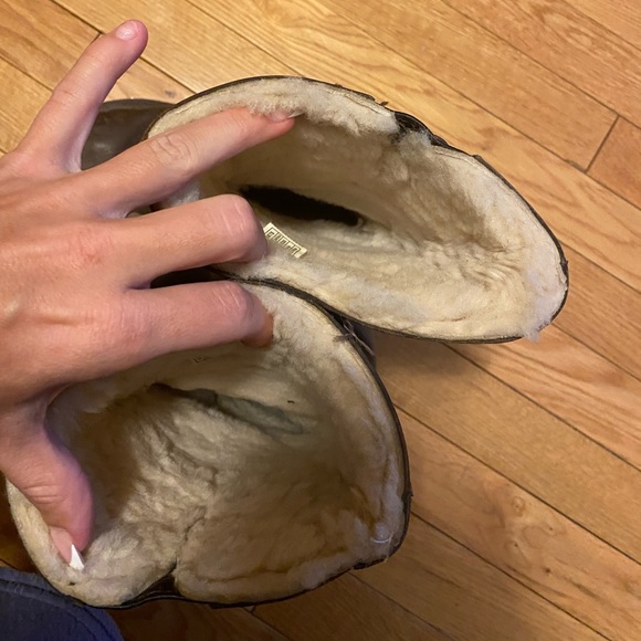 Uggs size 6 - Picture 4 of 4